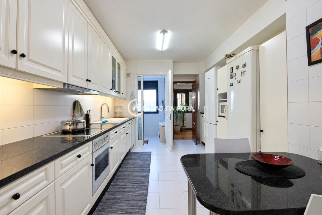 Apartamento T2 para Venda em Ramalde Foto 21