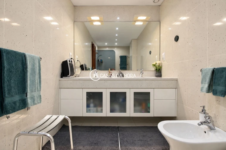 Apartamento T2 para Venda em Ramalde Foto 16