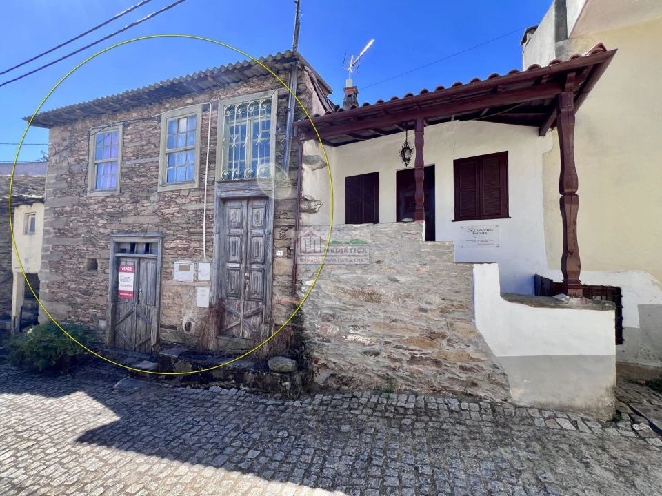 Moradia T2 para Venda em Agrobom, Saldonha e Vale Pereiro Foto 2