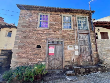 Moradia T2 para Venda em Agrobom, Saldonha e Vale Pereiro