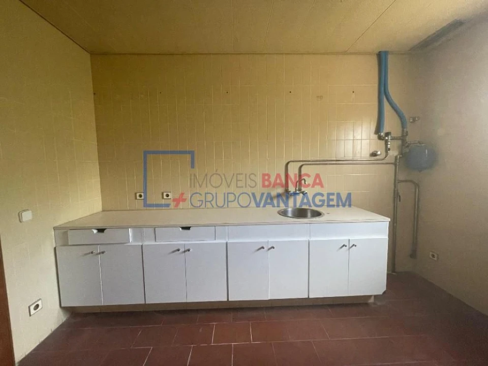 Prédio para Venda em Aguiar da Beira e Coruche Foto 6
