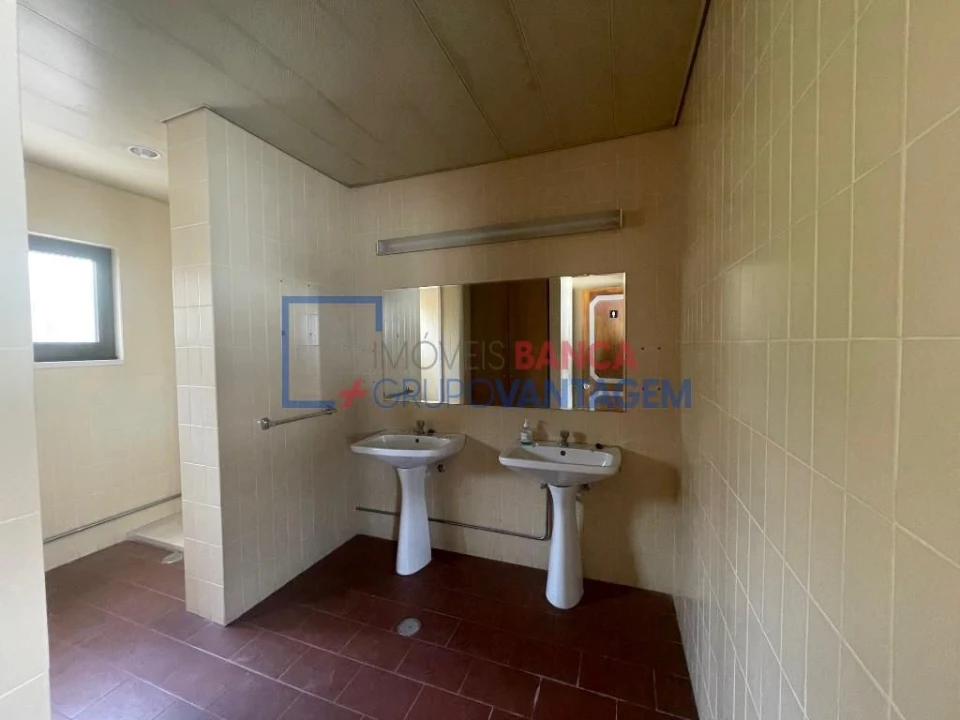 Prédio para Venda em Aguiar da Beira e Coruche Foto 12