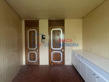 Prédio para Venda em Aguiar da Beira e Coruche
