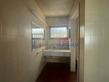 Prédio para Venda em Aguiar da Beira e Coruche