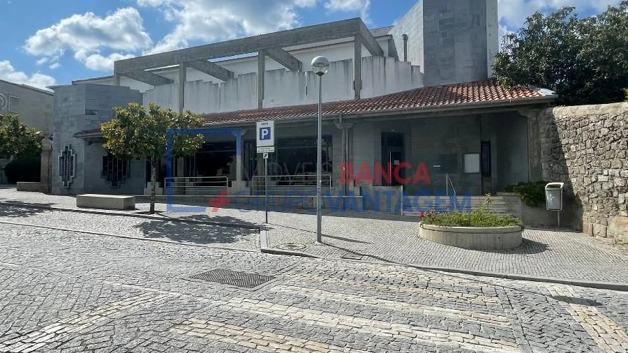 Prédio para Venda em Aguiar da Beira e Coruche