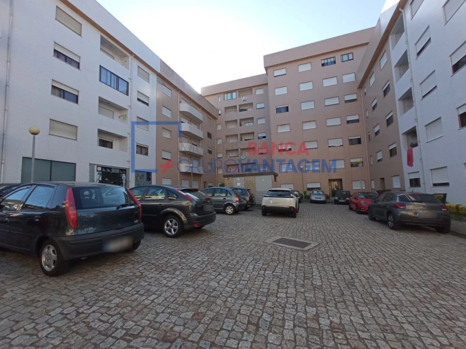 Apartamento T2 para Venda em Rio Tinto Foto 6