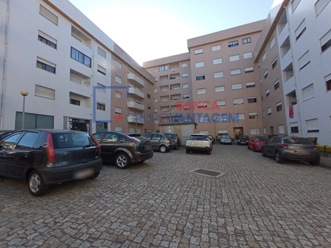 Apartamento T2 para Venda em Rio Tinto Foto 21