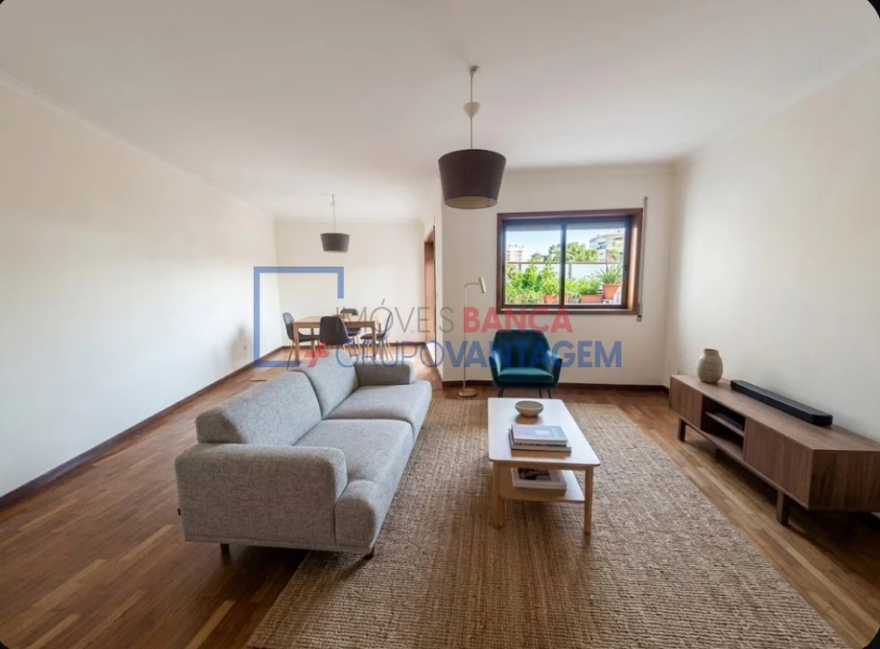Apartamento T2 para Venda em Aldoar, Foz do Douro e Nevogilde Foto 1