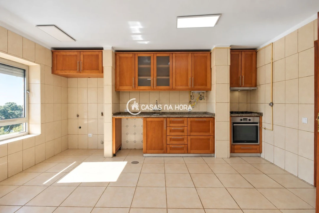 Apartamento T2 para Venda em São João da Madeira Foto 2