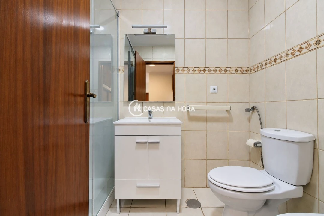 Apartamento T2 para Venda em São João da Madeira Foto 5