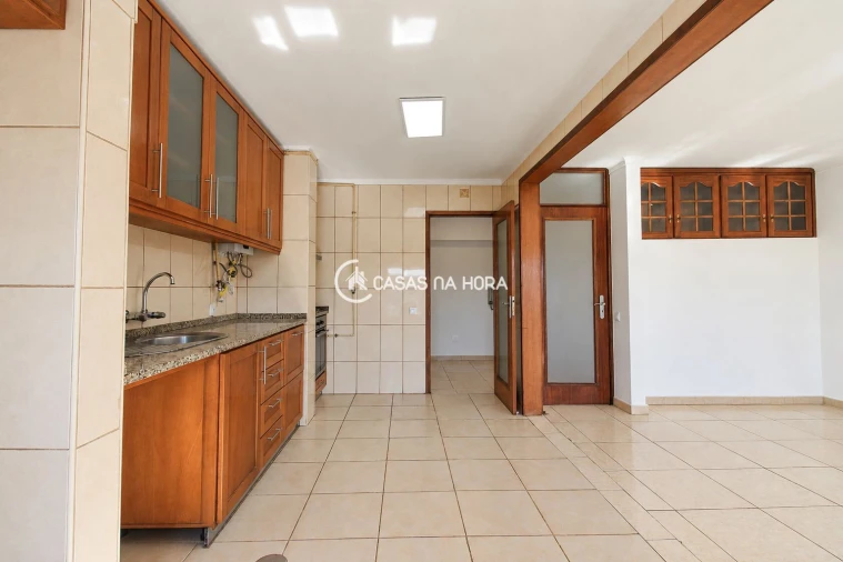 Apartamento T2 para Venda em São João da Madeira Foto 3