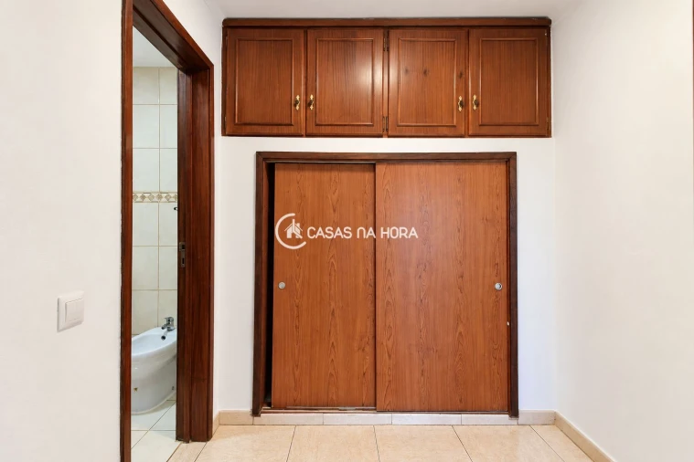 Apartamento T2 para Venda em São João da Madeira Foto 9