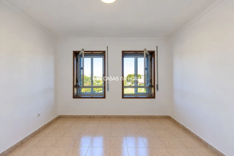 Apartamento T2 para Venda em São João da Madeira Foto 15