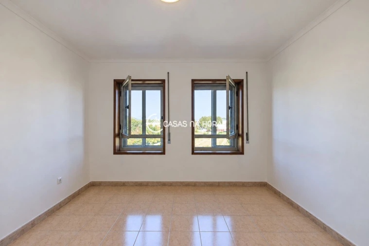 Apartamento T2 para Venda em São João da Madeira Foto 21