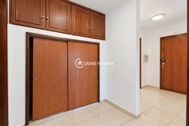 Apartamento T2 para Venda em São João da Madeira Foto 23