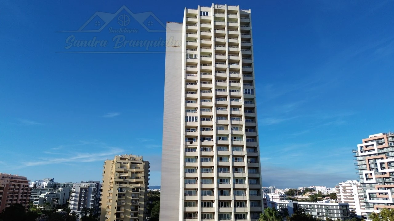 Apartamento T1 para Venda em Portimão Foto 2