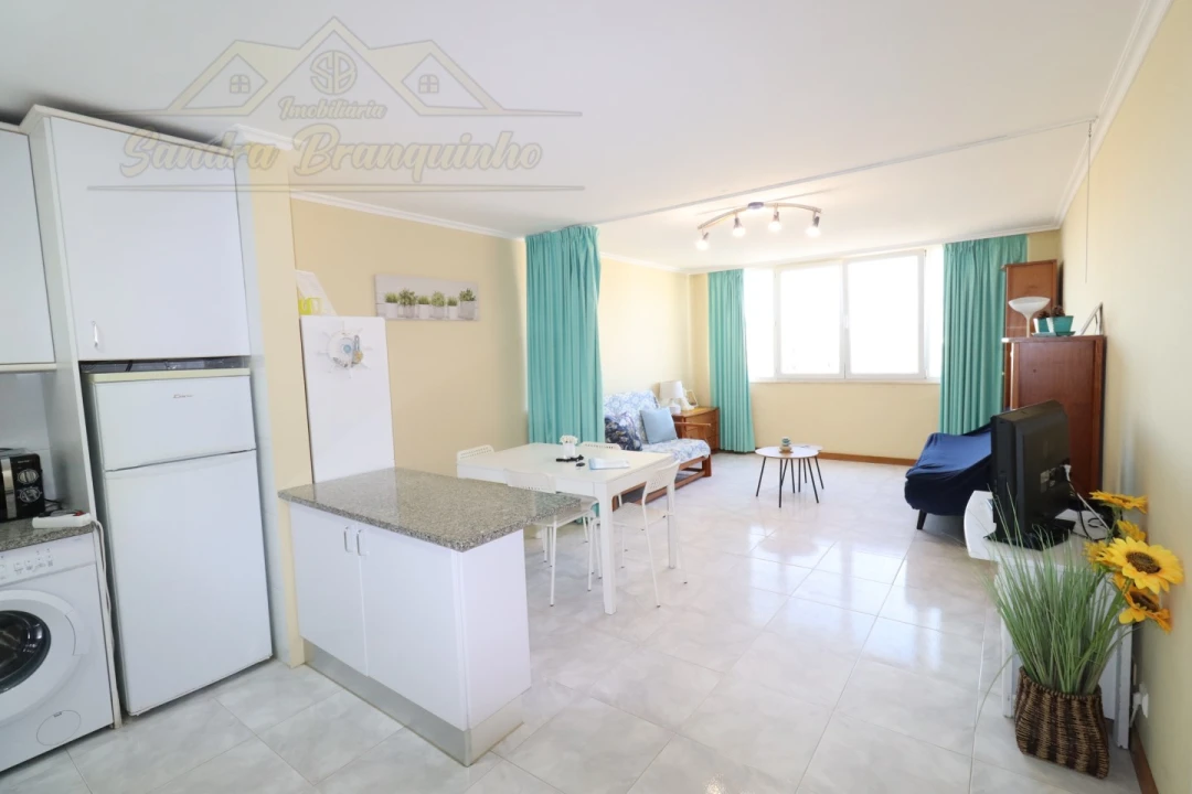 Apartamento T1 para Venda em Portimão Foto 8