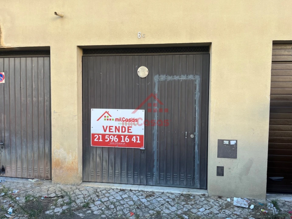 Garagem para Venda em Laranjeiro e Feijó Foto 2