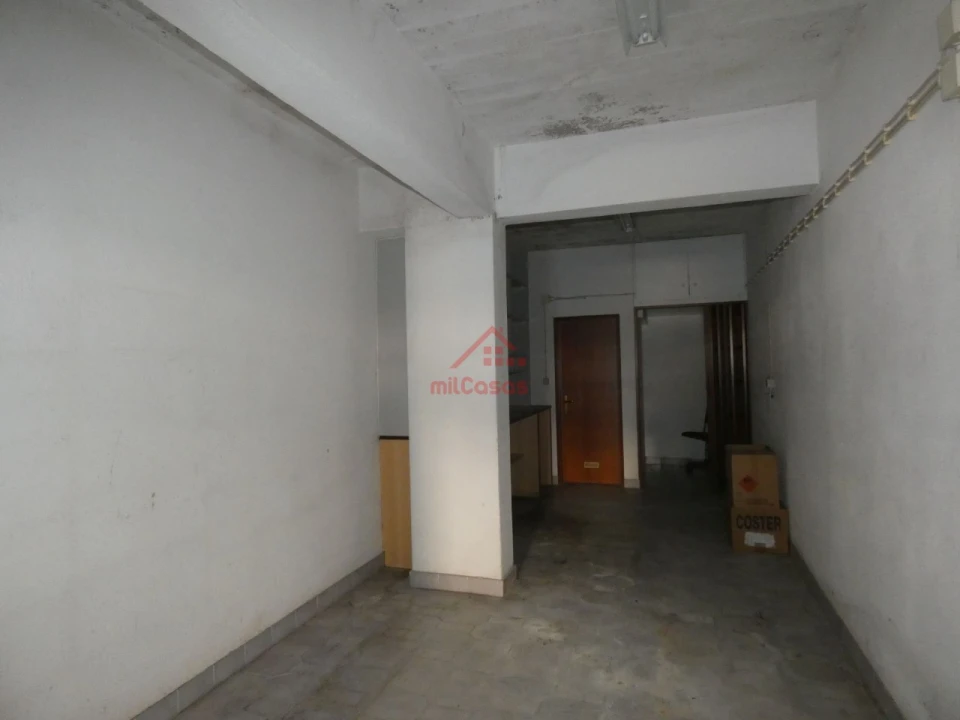 Garagem para Venda em Laranjeiro e Feijó Foto 11