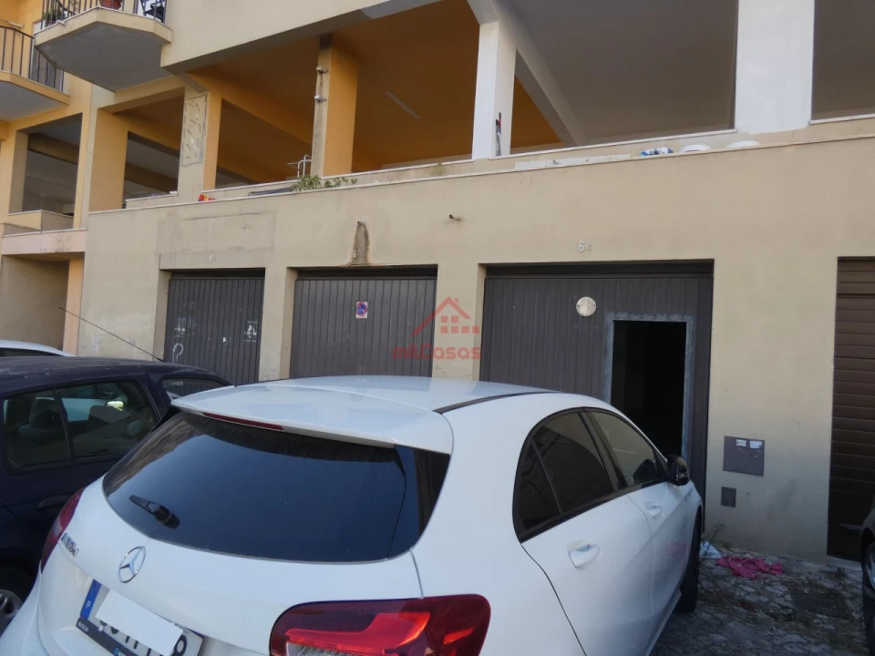 Garagem para Venda em Laranjeiro e Feijó Foto 17