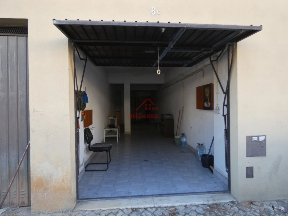 Garagem para Venda em Laranjeiro e Feijó Foto 20