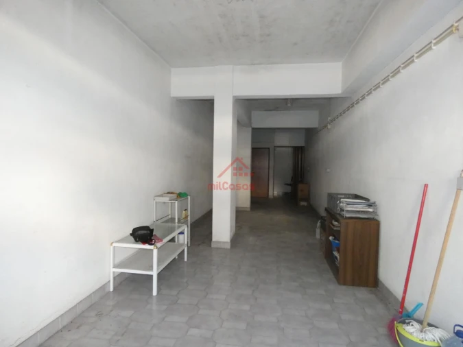 Garagem para Venda em Laranjeiro e Feijó Foto 9