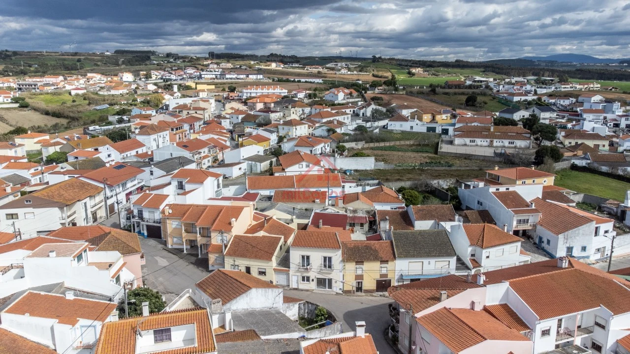 Moradia T2 para Venda em Lourinhã e Atalaia Foto 1