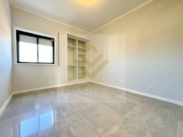 Apartamento T3 para Venda em Paços de Brandão