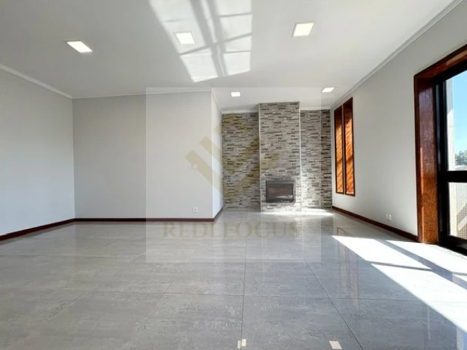 Apartamento T3 para Venda em Paços de Brandão Foto 8