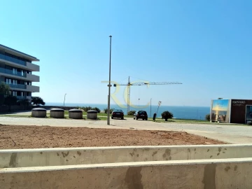 Loja para Arrendamento em Canidelo