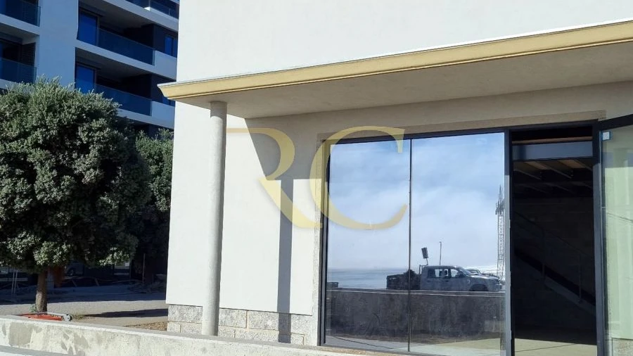 Loja para Arrendamento em Canidelo
