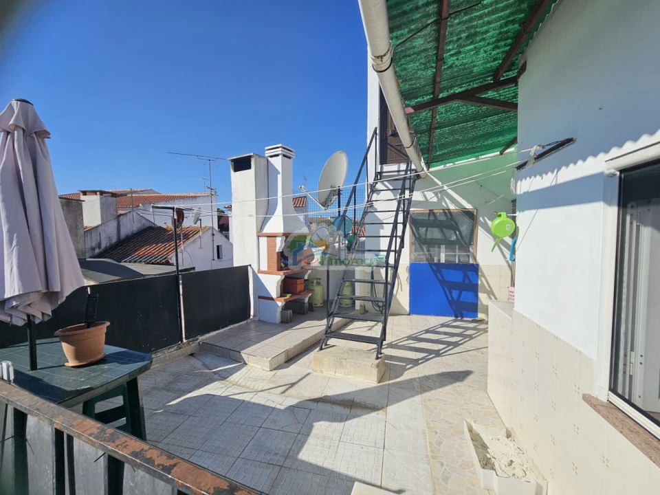 Apartamento T2 para Venda em Reguengos de Monsaraz Foto 5