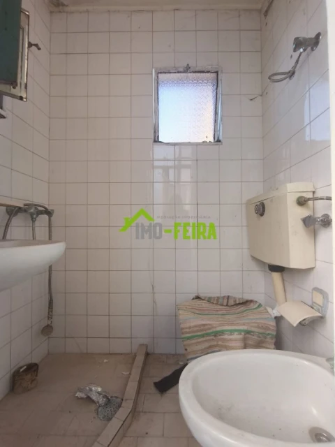 Moradia T3 para Venda em Arrifana