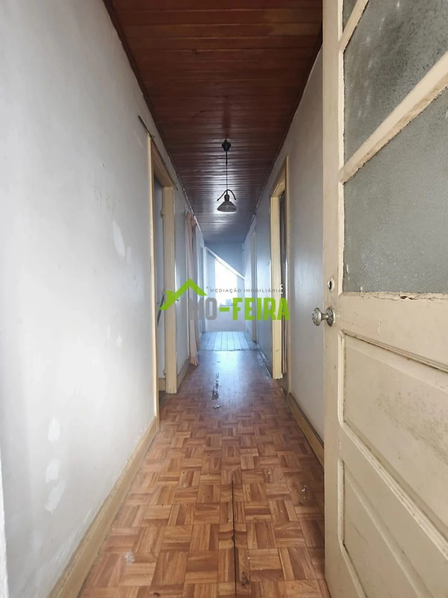 Moradia T3 para Venda em Arrifana Foto 26