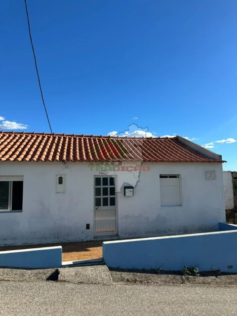 Moradia T3 para Venda em Fontes