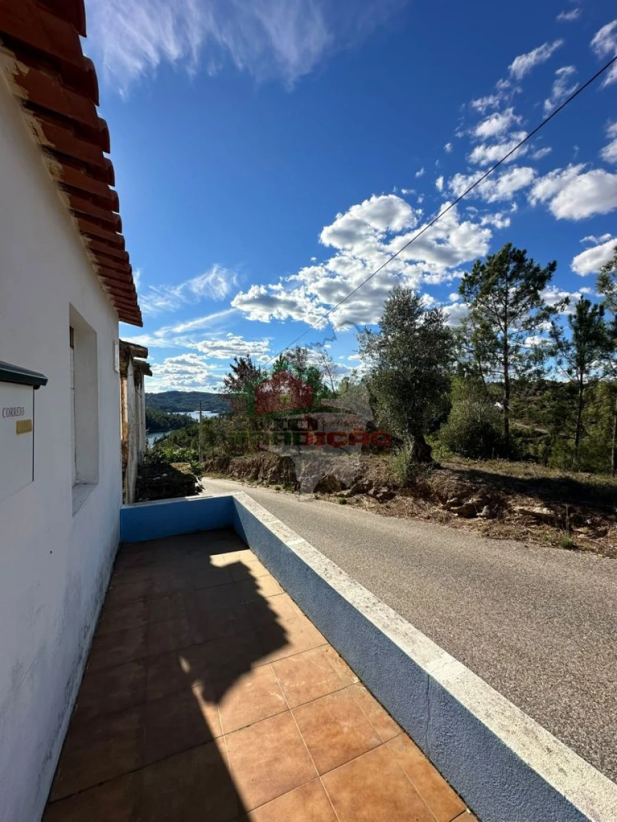 Moradia T3 para Venda em Fontes Foto 3