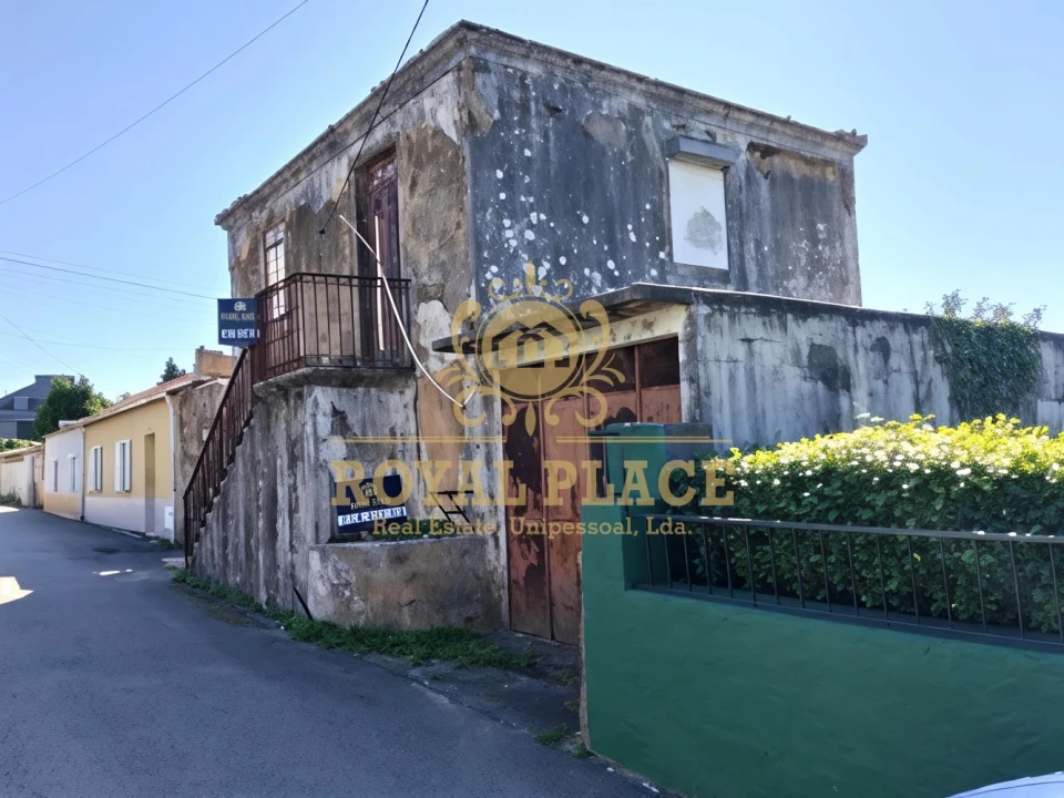 Moradia T4 para Venda em O. Azeméis, Riba-Ul, Ul, Macinhata Seixa, Madail Foto 23