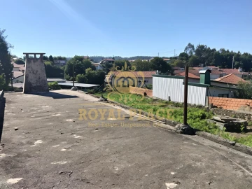 Moradia T4 para Venda em O. Azeméis, Riba-Ul, Ul, Macinhata Seixa, Madail