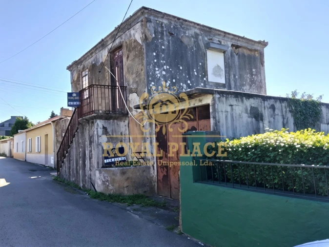 Moradia T4 para Venda em O. Azeméis, Riba-Ul, Ul, Macinhata Seixa, Madail Foto 23