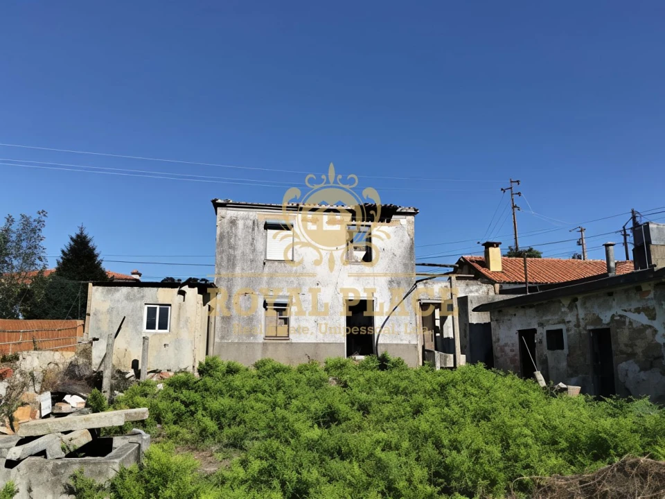Moradia T4 para Venda em O. Azeméis, Riba-Ul, Ul, Macinhata Seixa, Madail Foto 14