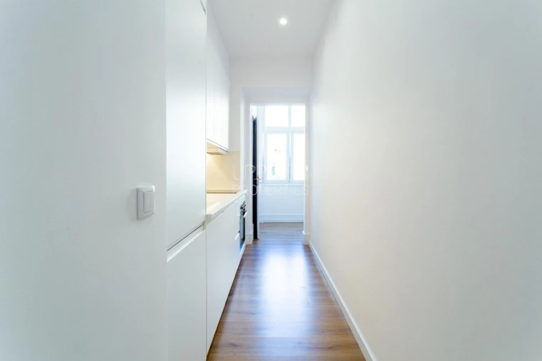 Apartamento T2 para Venda em Areeiro Foto 12