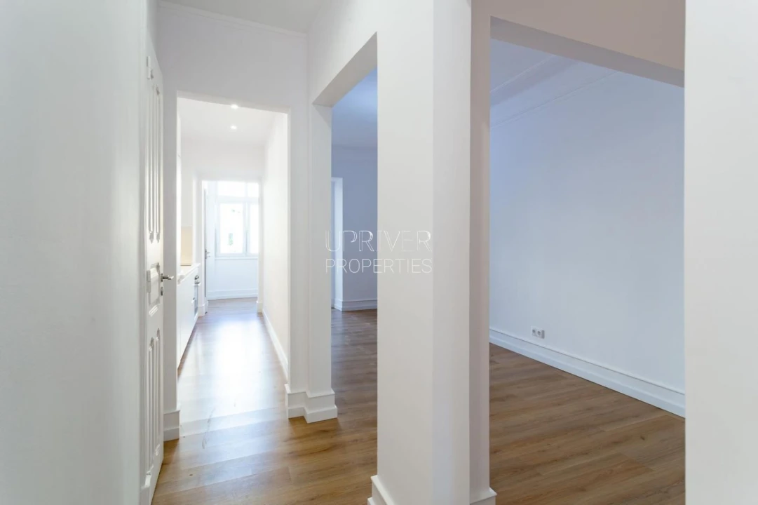 Apartamento T2 para Venda em Areeiro Foto 17