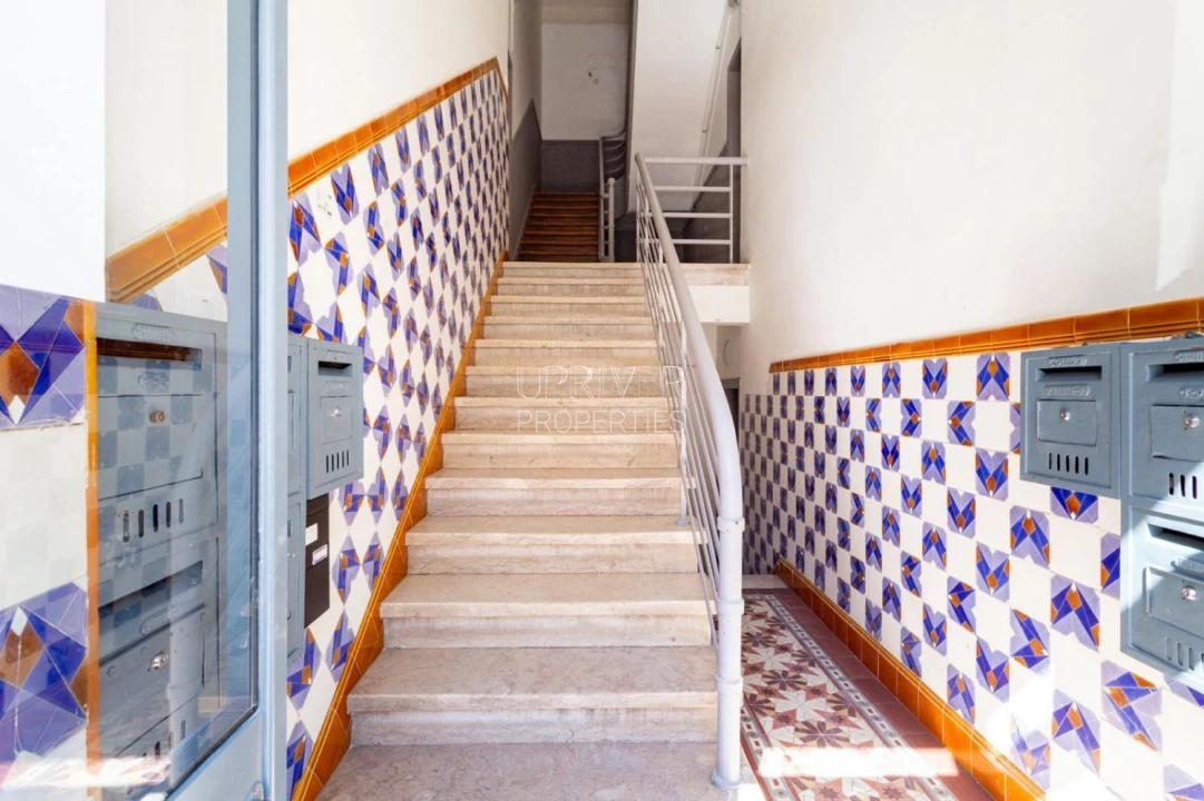 Apartamento T2 para Venda em Areeiro Foto 26