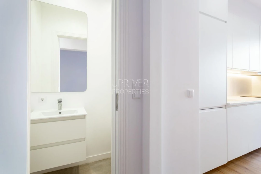 Apartamento T2 para Venda em Areeiro Foto 11