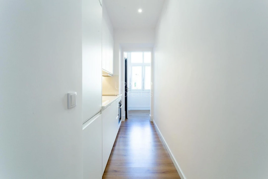 Apartamento T2 para Venda em Areeiro Foto 12