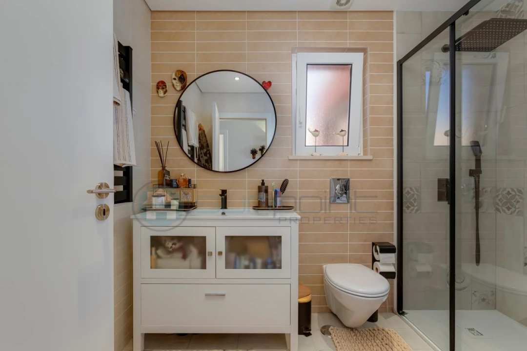 Apartamento T2 para Venda em Budens Foto 13