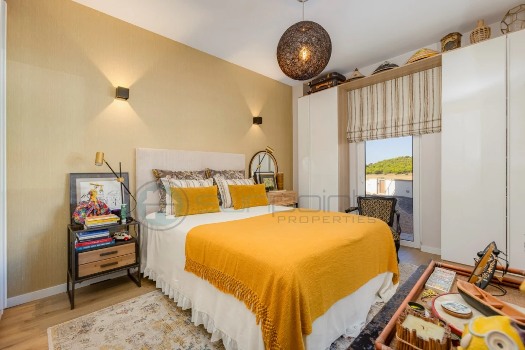 Apartamento T2 para Venda em Budens Foto 4