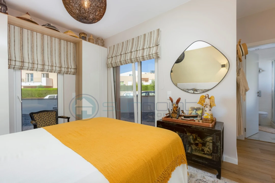 Apartamento T2 para Venda em Budens Foto 16