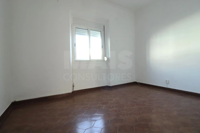 Apartamento T2 para Venda em Samora Correia Foto 4
