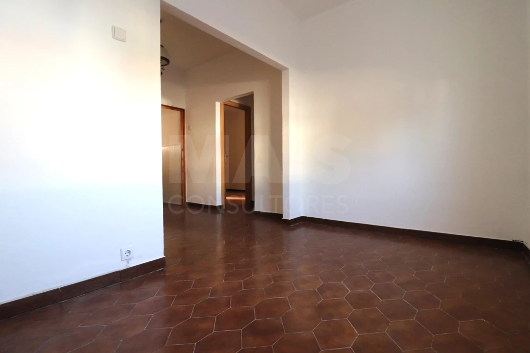 Apartamento T2 para Venda em Samora Correia Foto 2
